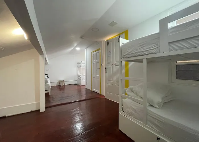 Owls Ildefonso Hostel *