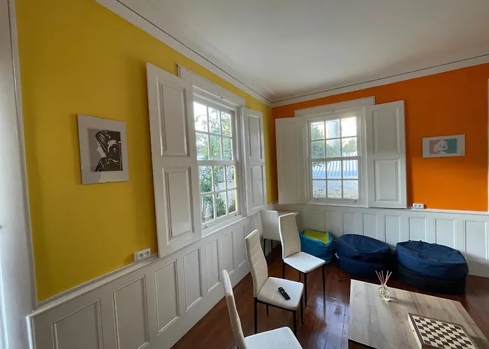 Owls Ildefonso Hostel *