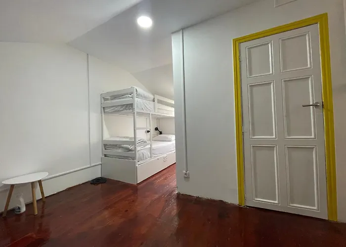 Owls Ildefonso ホステル