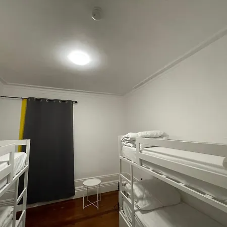 Owls Ildefonso ホステル